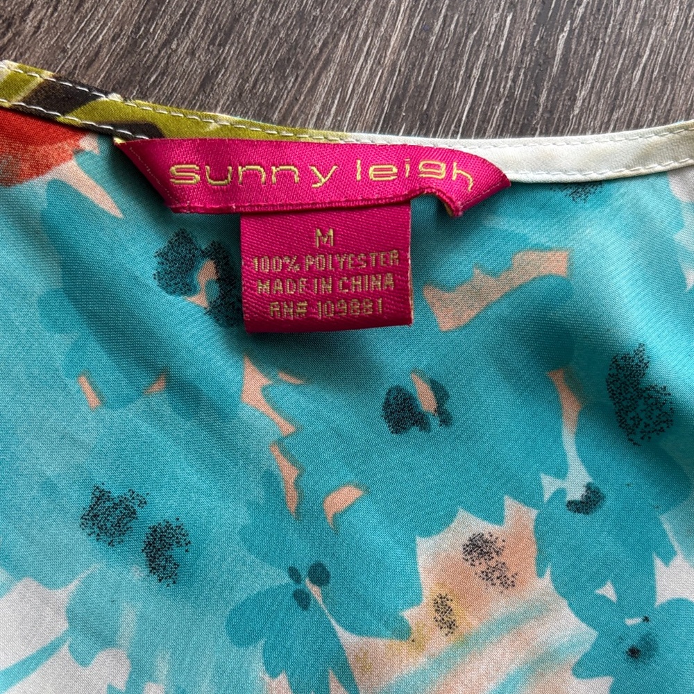 Y2K Sunny Leigh Vibrant Floral Ruffle V-Neck Blouse - Picture 2 of 5